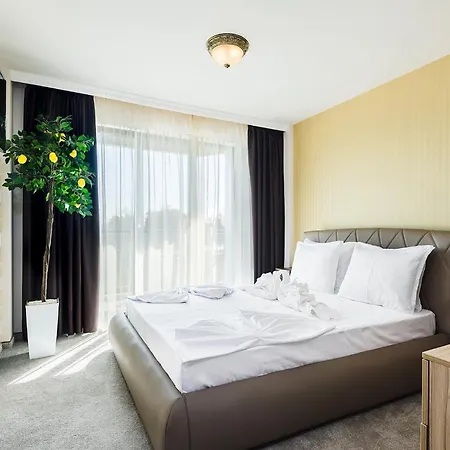 Opu Boutique 3*